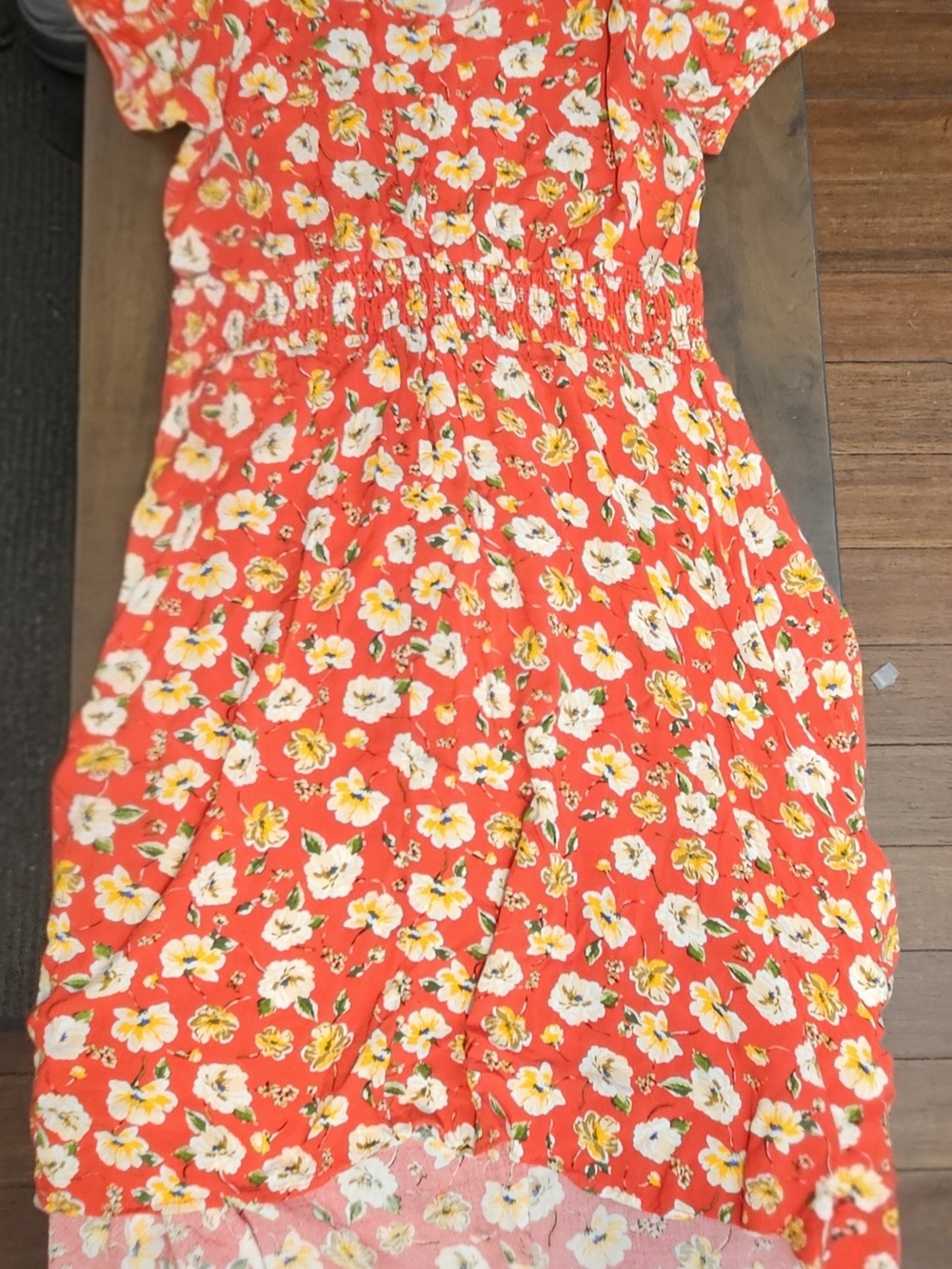 Size M Indigo Rose Red Floral Dress
100% rayon